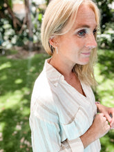 Load image into Gallery viewer, Lyssa Hoop Earring